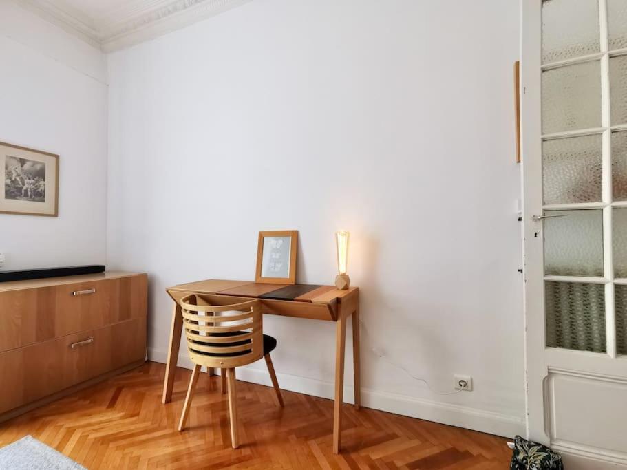 Bellecour Apartment